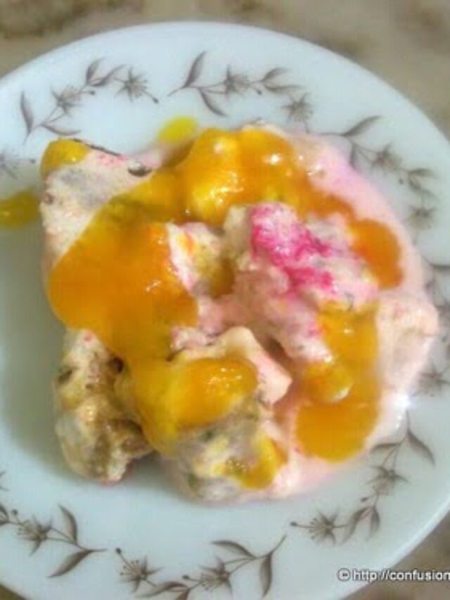 A smooth, velvety and yummy mango pudding in a bowl
