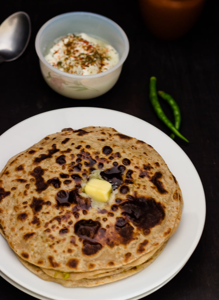 Matar ke paranthe breakfast platter