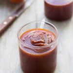 Storing homemade tomato sauce in airtight jar