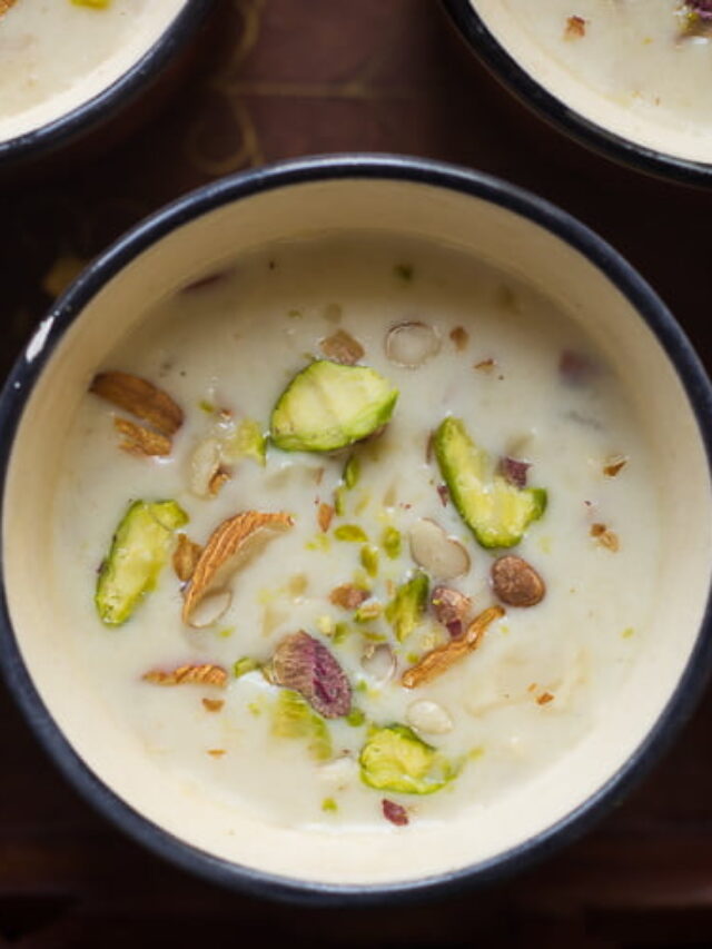 Gur ki Kheer in a cup showing the thick, creamy texture