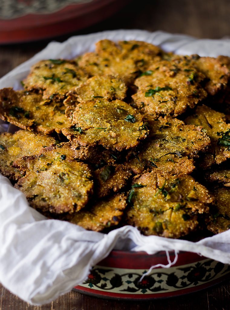Makka Methi Bhakri served on a plate, ready to enjoy in winter