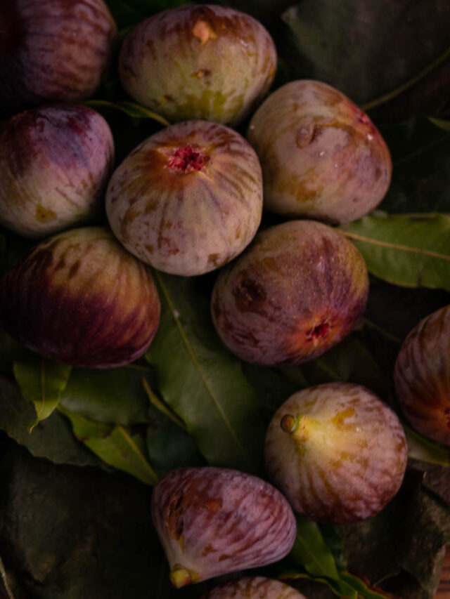 Fresh figs on a plate, demonstrating their versatility in healthy snacks